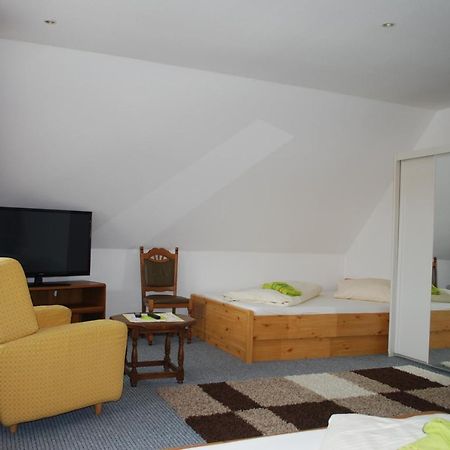 Landhotel Bienstadt Georgenthal  Extérieur photo
